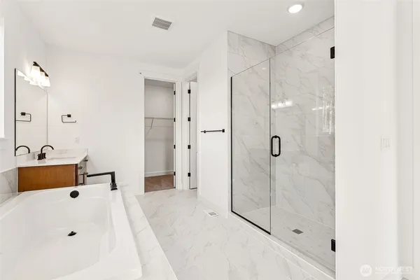 $999,990 | 15814 210th Avenue East, Unit 310, Bonney Lake, WA 98391