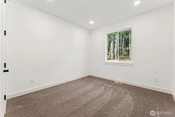 $999,990 | 15814 210th Avenue East, Unit 310, Bonney Lake, WA 98391