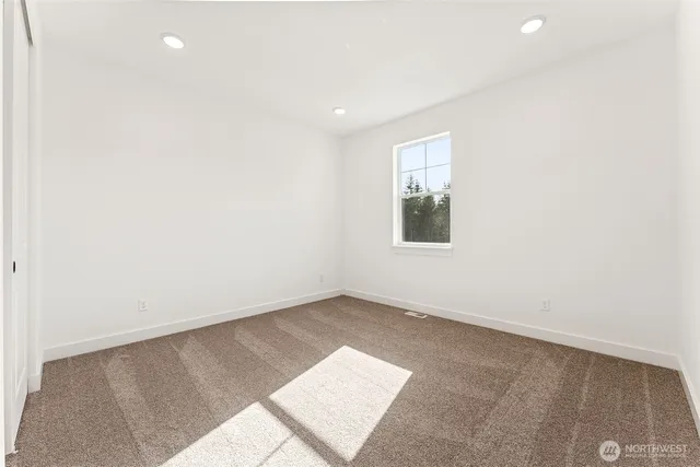 $999,990 | 15814 210th Avenue East, Unit 310, Bonney Lake, WA 98391