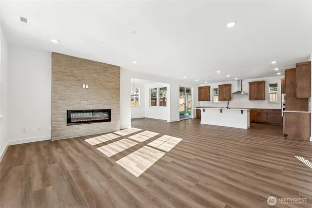 $999,990 | 15814 210th Avenue East, Unit 310, Bonney Lake, WA 98391