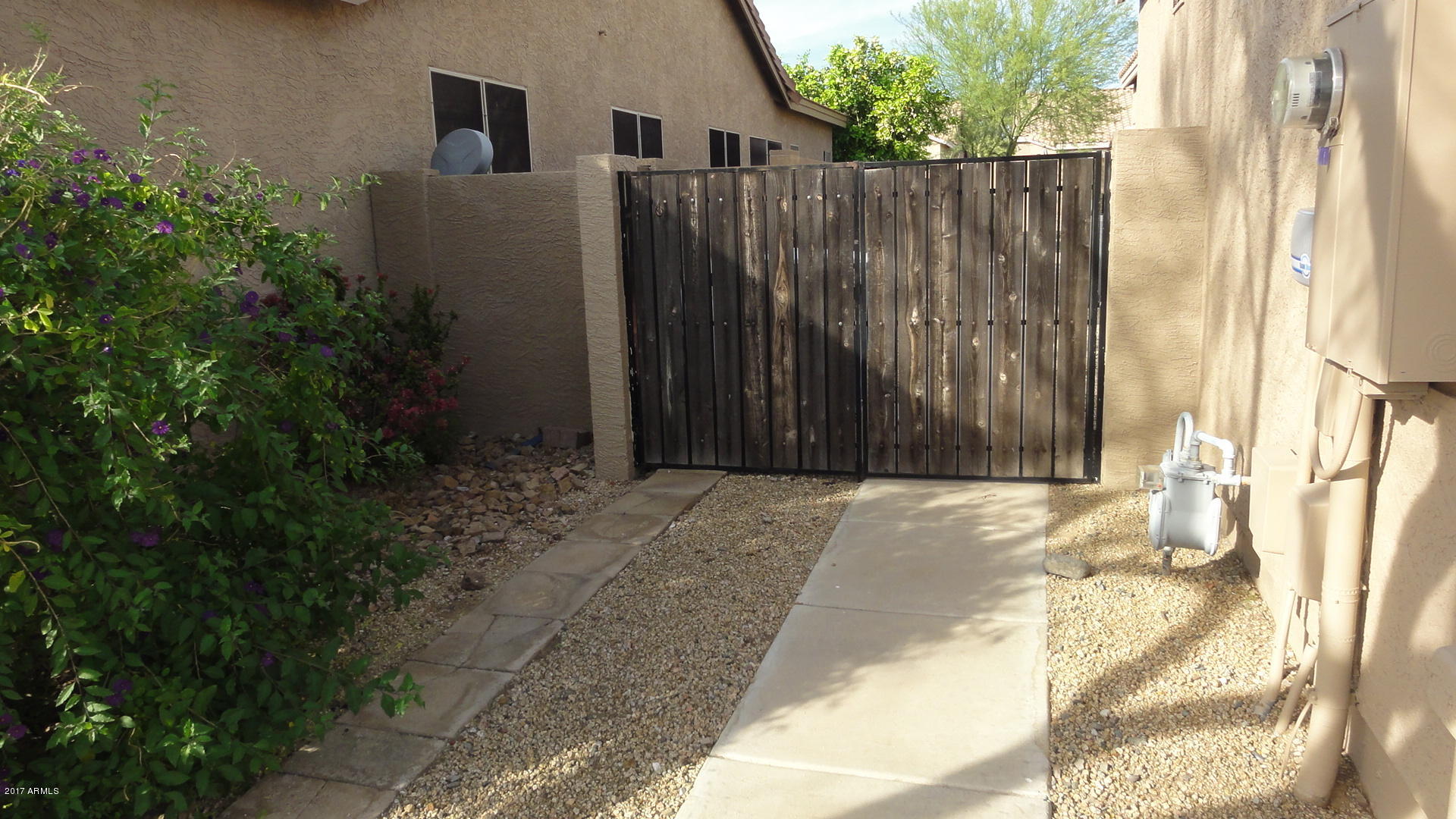 4326 East Swilling Road Phoenix, AZ 85050 - Photo 23 of 25 RV Gate