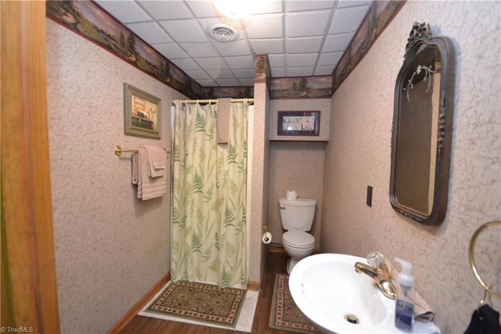 513 Pinewood Road Asheboro, NC 27205 - Photo 21 of 27 Gallery Image 21
