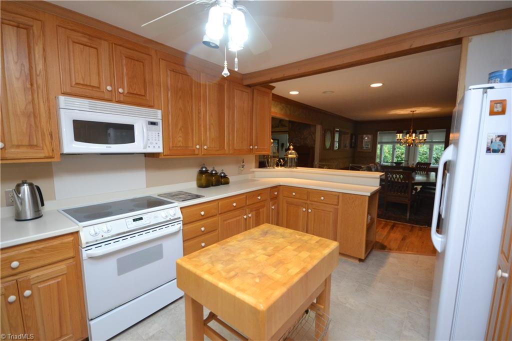 513 Pinewood Road Asheboro, NC 27205 - Photo 6 of 27 Gallery Image 6