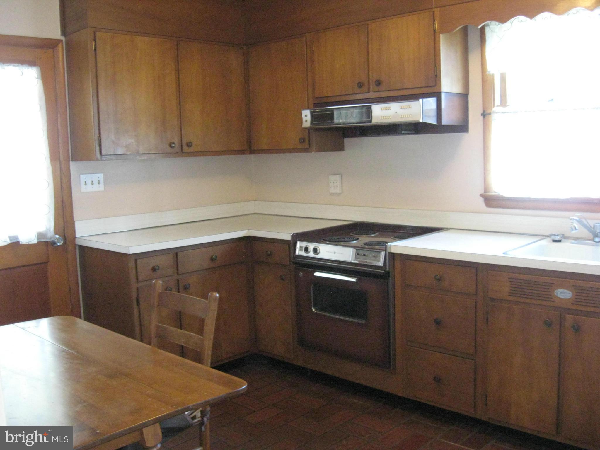 1570 Laurel Road St. Leonard, MD 20685 - Photo 4 of 30 Kitchen