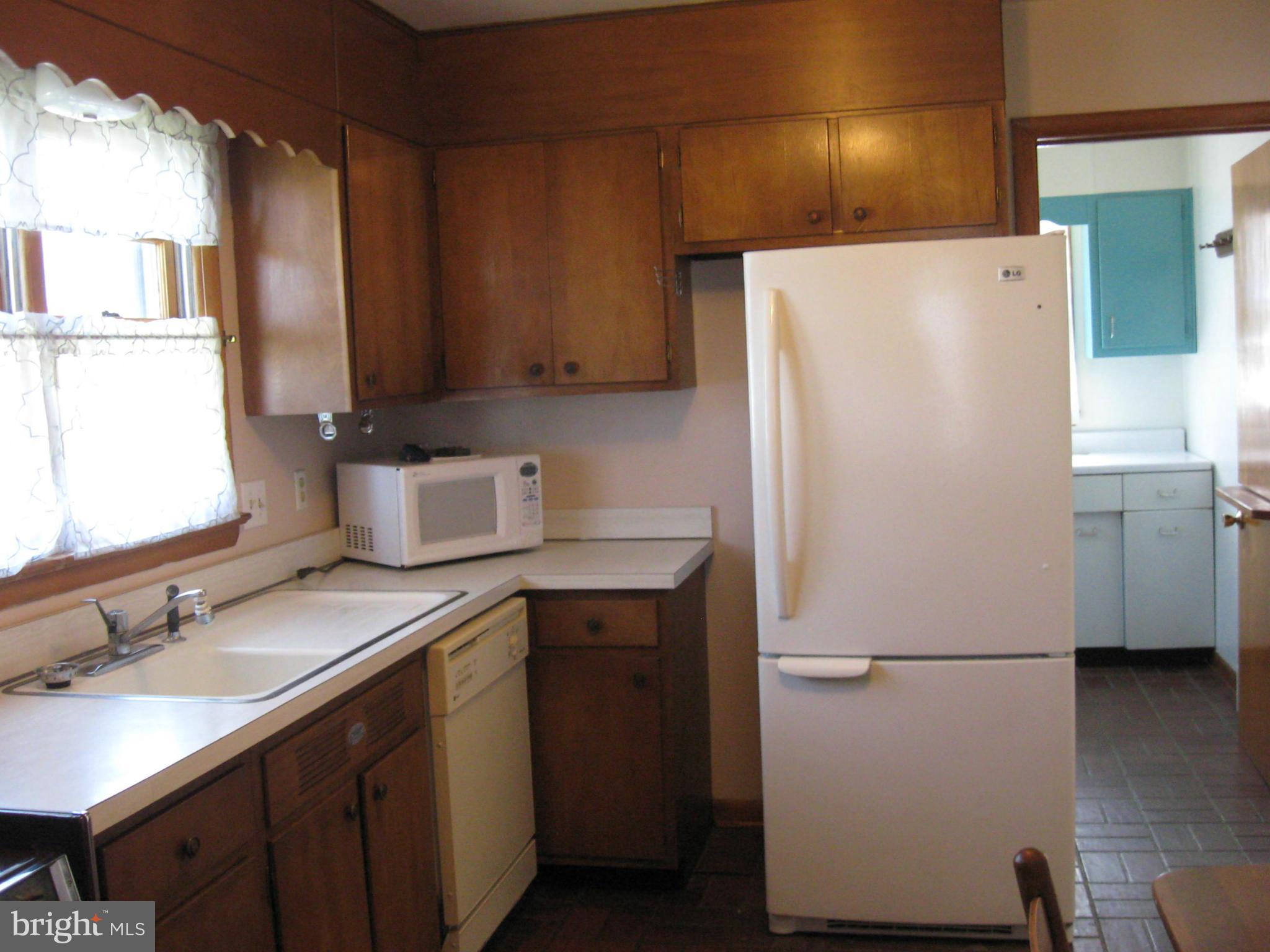 1570 Laurel Road St. Leonard, MD 20685 - Photo 5 of 30 Kitchen