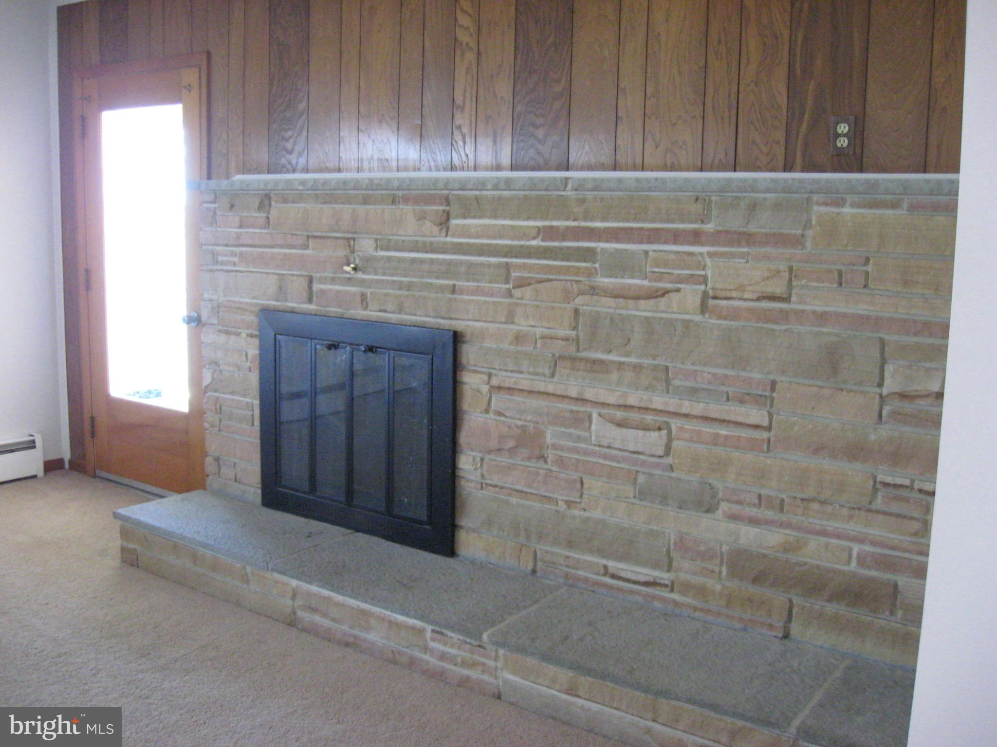 1570 Laurel Road St. Leonard, MD 20685 - Photo 8 of 30 Living Room