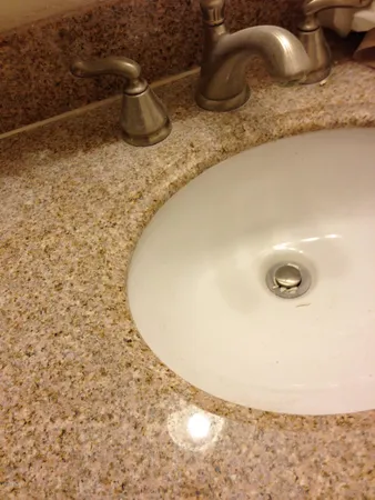 $2,550 | 14818 North 38th Street, Phoenix, AZ 85032