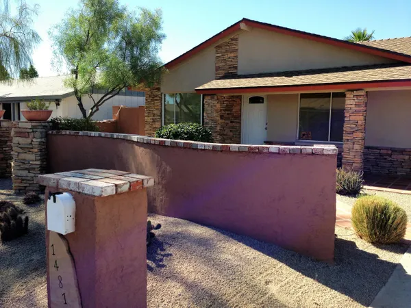 $2,600 | 14818 North 38th Street, Phoenix, AZ 85032