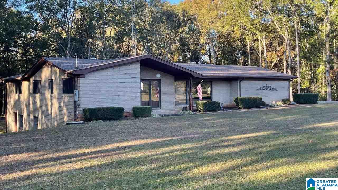 220 Dakota Road Thorsby, AL 35171 - Photo 4 of 11