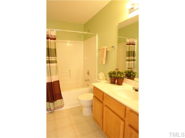 5546 Golden Moss Trail Raleigh, NC 27613 - Photo 9 of 17 Photo 9