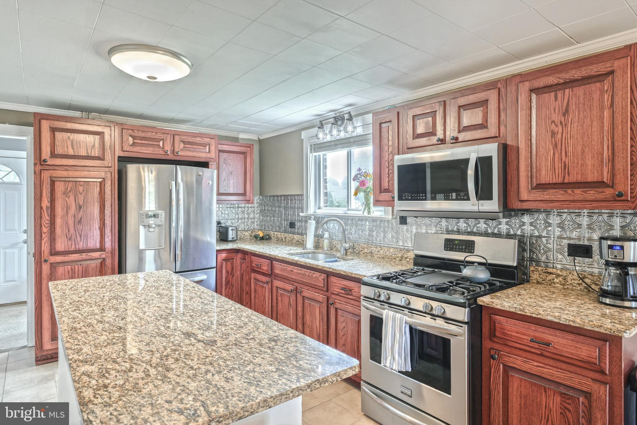 2380 Baker Road York, PA 17408 - Photo 5 of 51 Gallery Image 5