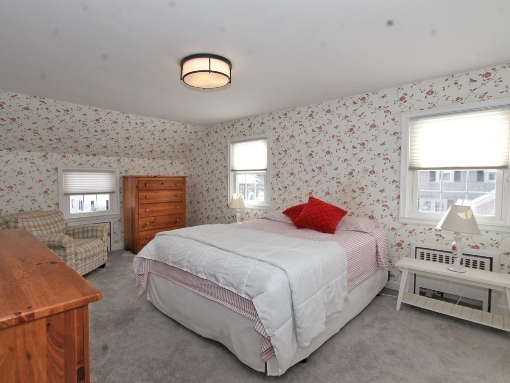 9 Ardmore Road Worcester, MA 01609 - Photo 13 of 30 Gallery Image 13