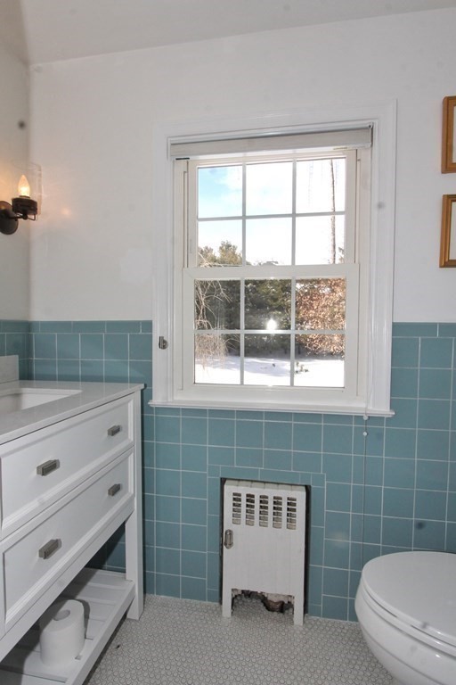 9 Ardmore Road Worcester, MA 01609 - Photo 14 of 30 Gallery Image 14