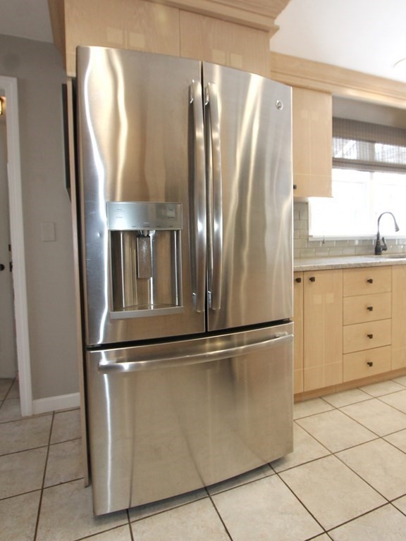 9 Ardmore Road Worcester, MA 01609 - Photo 10 of 30 Gallery Image 10