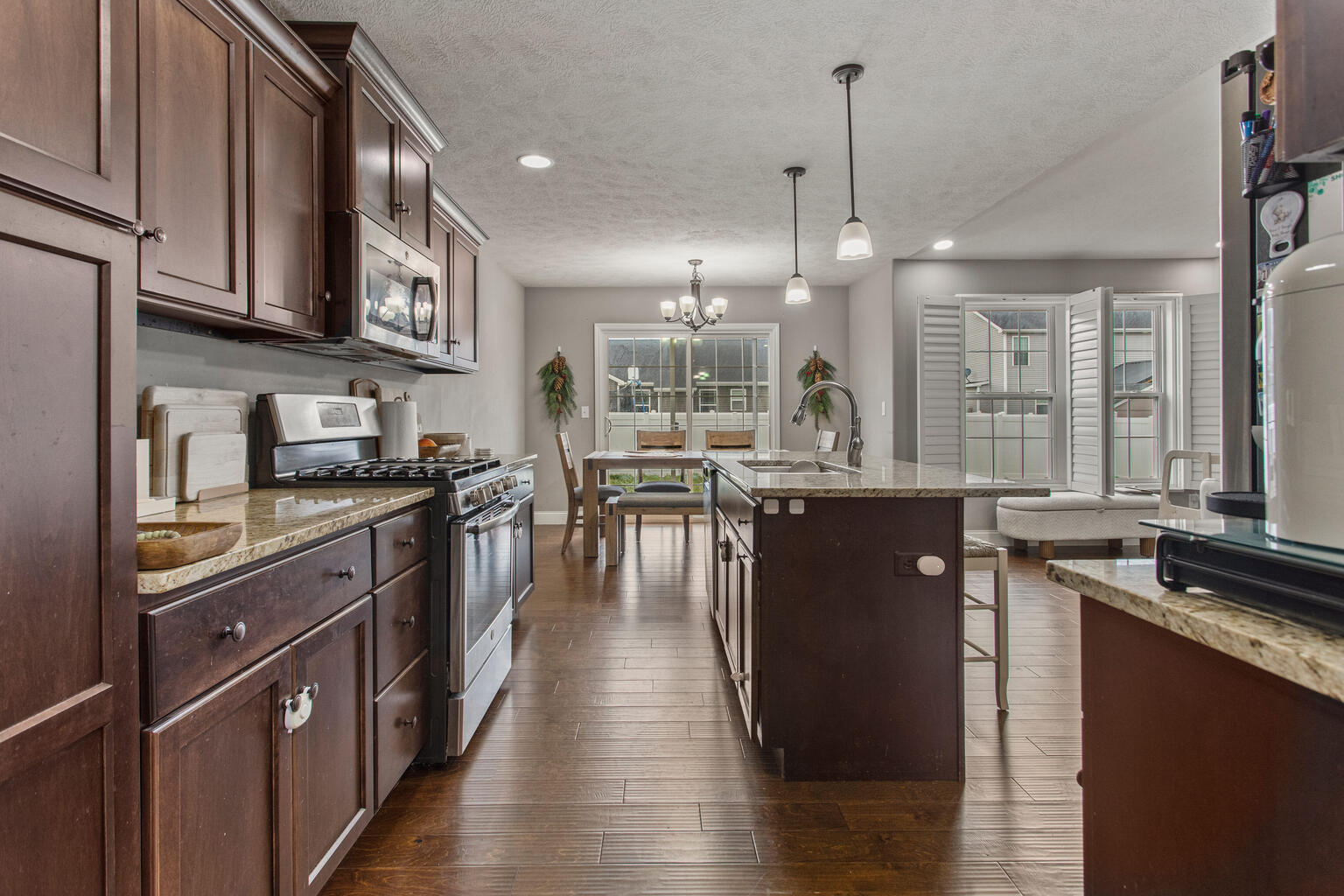 2004 Rylan Road Mahomet, IL 61853 - Photo 12 of 33