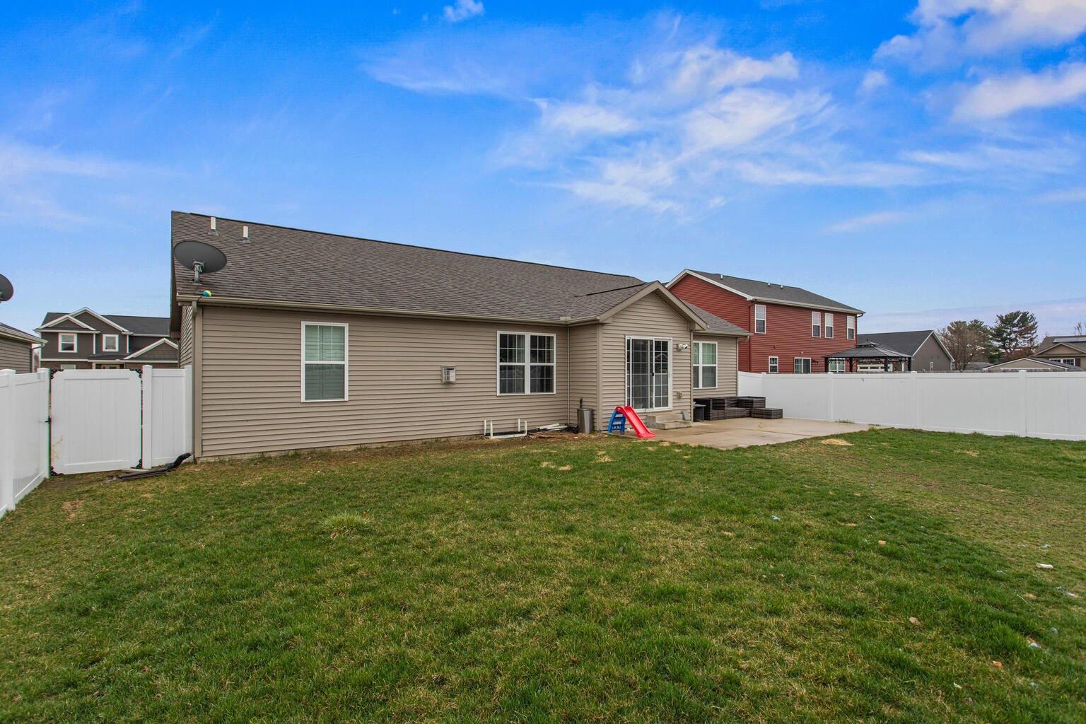 2004 Rylan Road Mahomet, IL 61853 - Photo 30 of 33