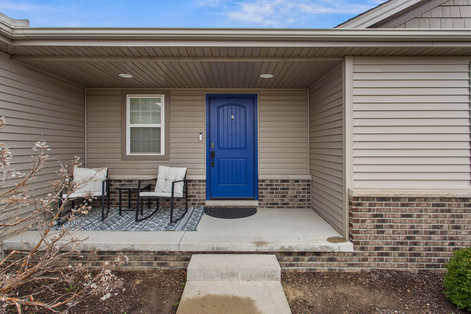 2004 Rylan Road Mahomet, IL 61853 - Photo 3 of 33