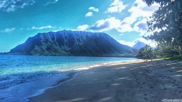 $5,880,000 | 53-841 Kamehameha Highway, Hauula, HI 96717