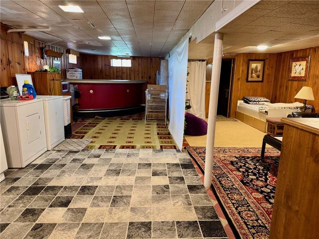 $417,000 | 52 Kalmer Road, Warwick, RI 02886