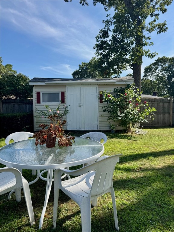 52 Kalmer Road Warwick, RI 02886 - Photo 8 of 33