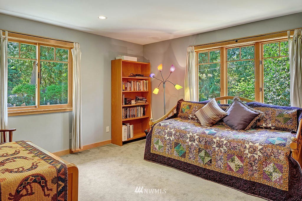 8801 Northeast Spargur Loop Road Bainbridge Island, WA 98110 - Photo 14 of 25 Gallery Image 14