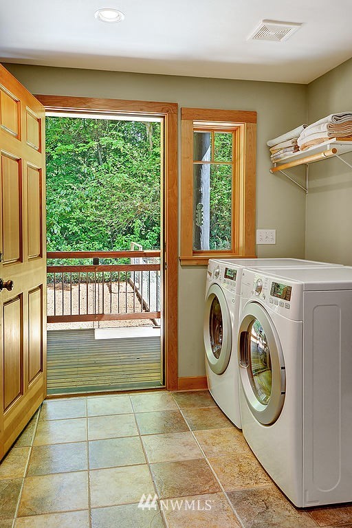 8801 Northeast Spargur Loop Road Bainbridge Island, WA 98110 - Photo 18 of 25 Gallery Image 18