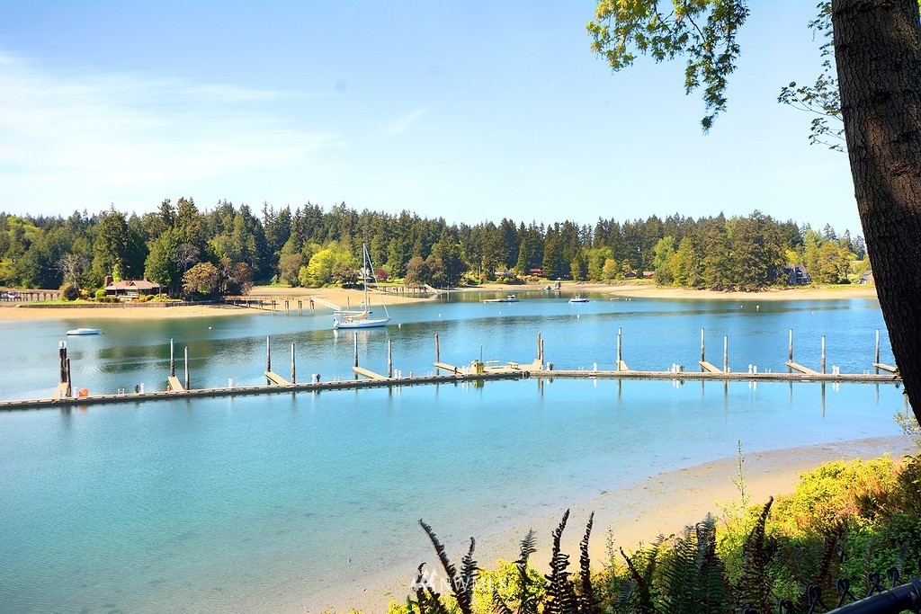 8801 Northeast Spargur Loop Road Bainbridge Island, WA 98110 - Photo 24 of 25 Gallery Image 24