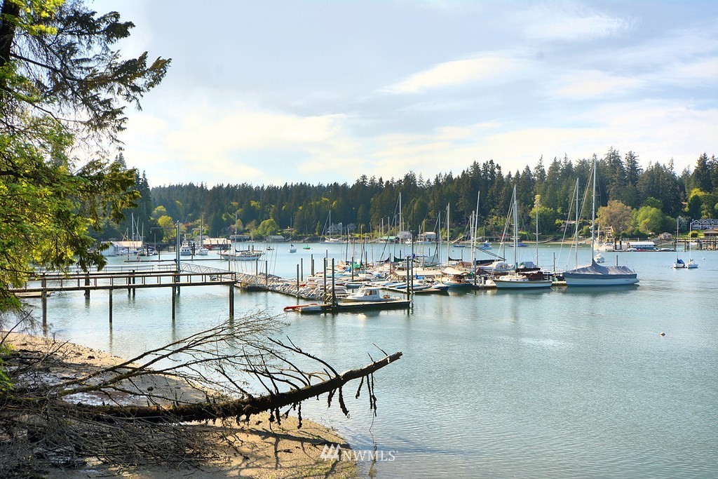 8801 Northeast Spargur Loop Road Bainbridge Island, WA 98110 - Photo 25 of 25 Gallery Image 25