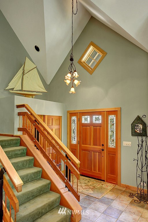 8801 Northeast Spargur Loop Road Bainbridge Island, WA 98110 - Photo 5 of 25 Gallery Image 5