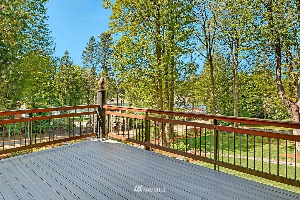 8801 Northeast Spargur Loop Road Bainbridge Island, WA 98110 - Photo 10 of 25 Gallery Image 10