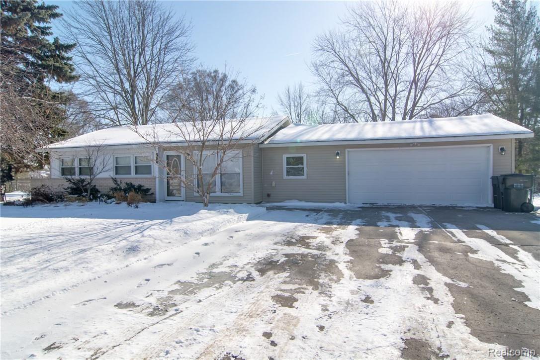 1170 East Auburn Road Rochester, MI 48307 - Photo 13 of 18 _DSC0156Enfused.jpg