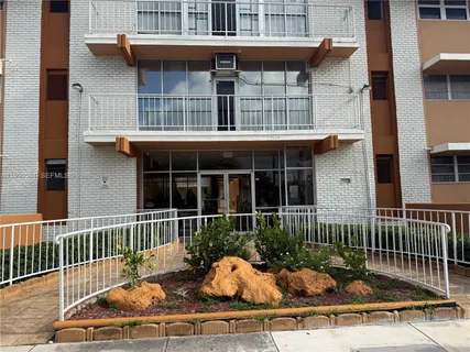 $185,000 | 3881 West Flagler Street, Unit 319, Miami, FL 33134