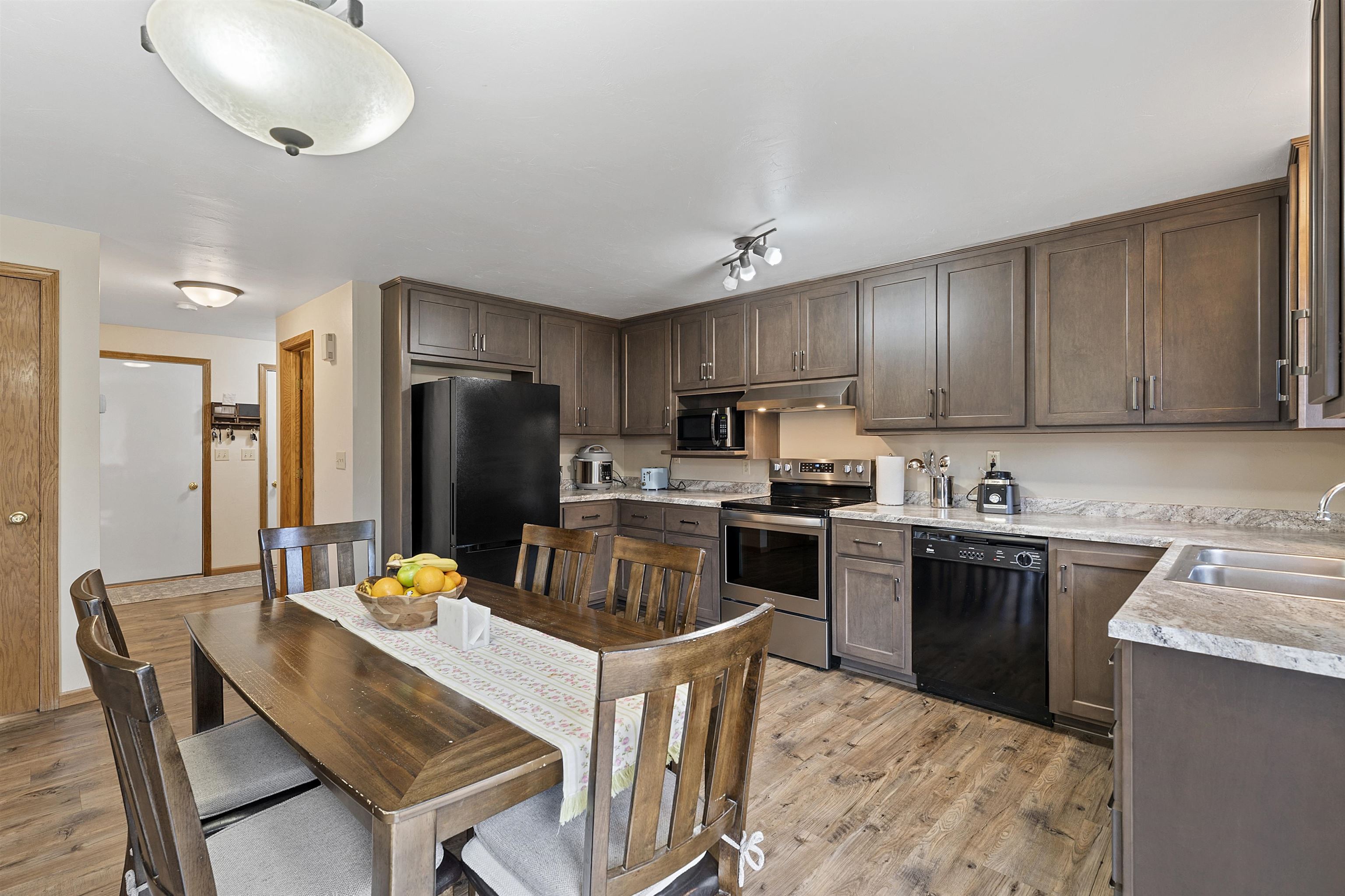 2364 Cedar Ridge Green Bay, WI 54313 - Photo 52 of 90