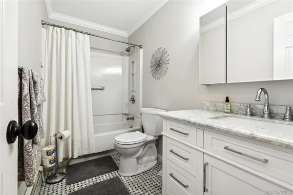 $10,000 | 144 Manor Lane, Riverhead, NY 11901