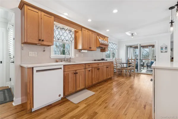 $10,000 | 144 Manor Lane, Riverhead, NY 11901