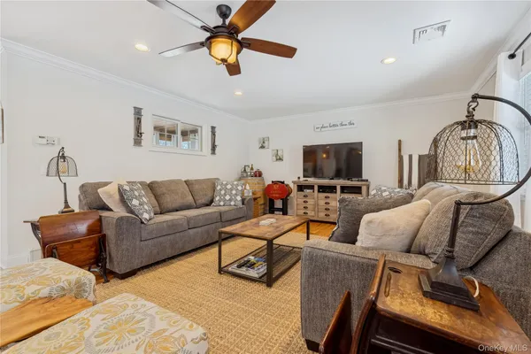 $10,000 | 144 Manor Lane, Riverhead, NY 11901