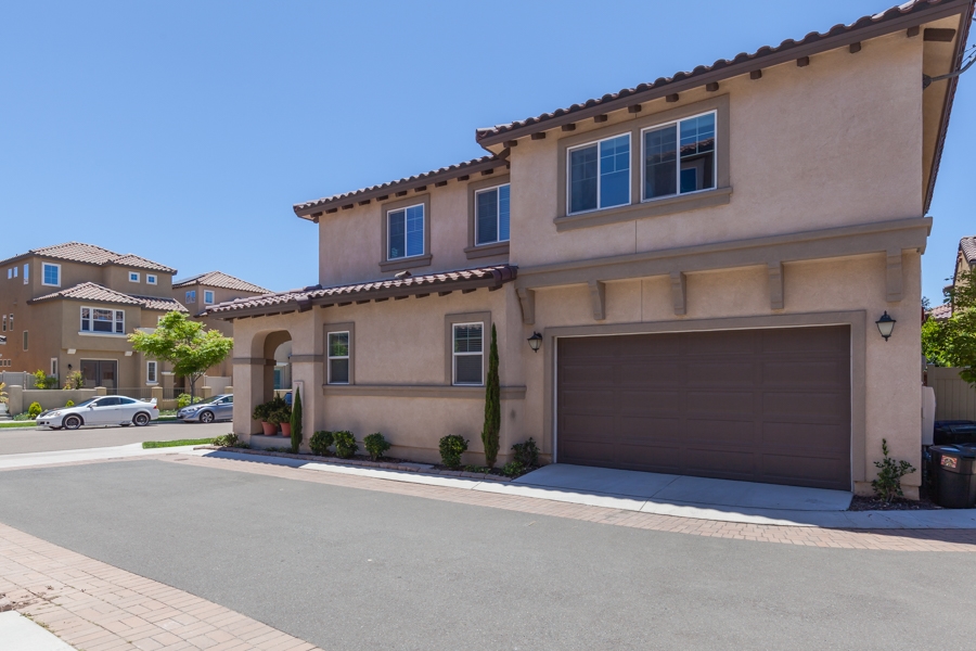 1387 Pershing Road Chula Vista, CA 91913 - Photo 3 of 22 Gallery Image 3