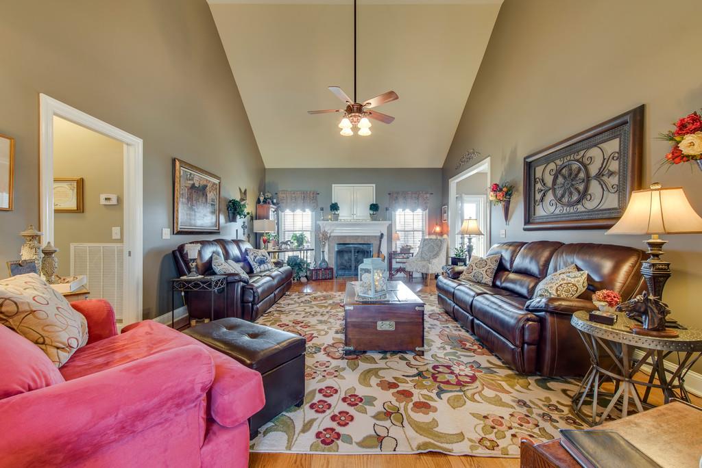 1263 Hardison Road Columbia, TN 38401 - Photo 8 of 29 Gallery Image 8