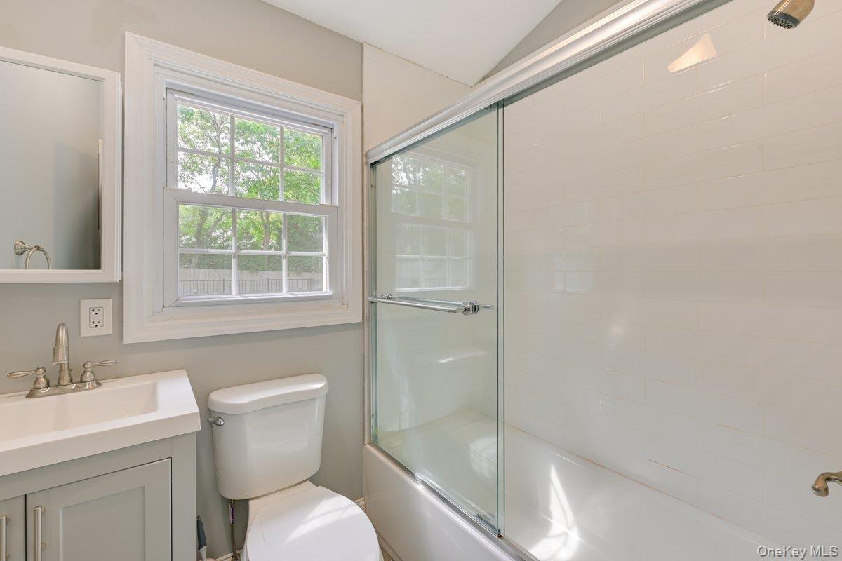 2 Fairview Road Hampton Bays, NY 11946 - Photo 13 of 17