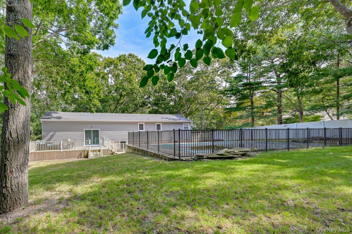 2 Fairview Road Hampton Bays, NY 11946 - Photo 15 of 17