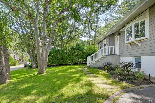 $30,000 | 2 Fairview Road, Hampton Bays, NY 11946