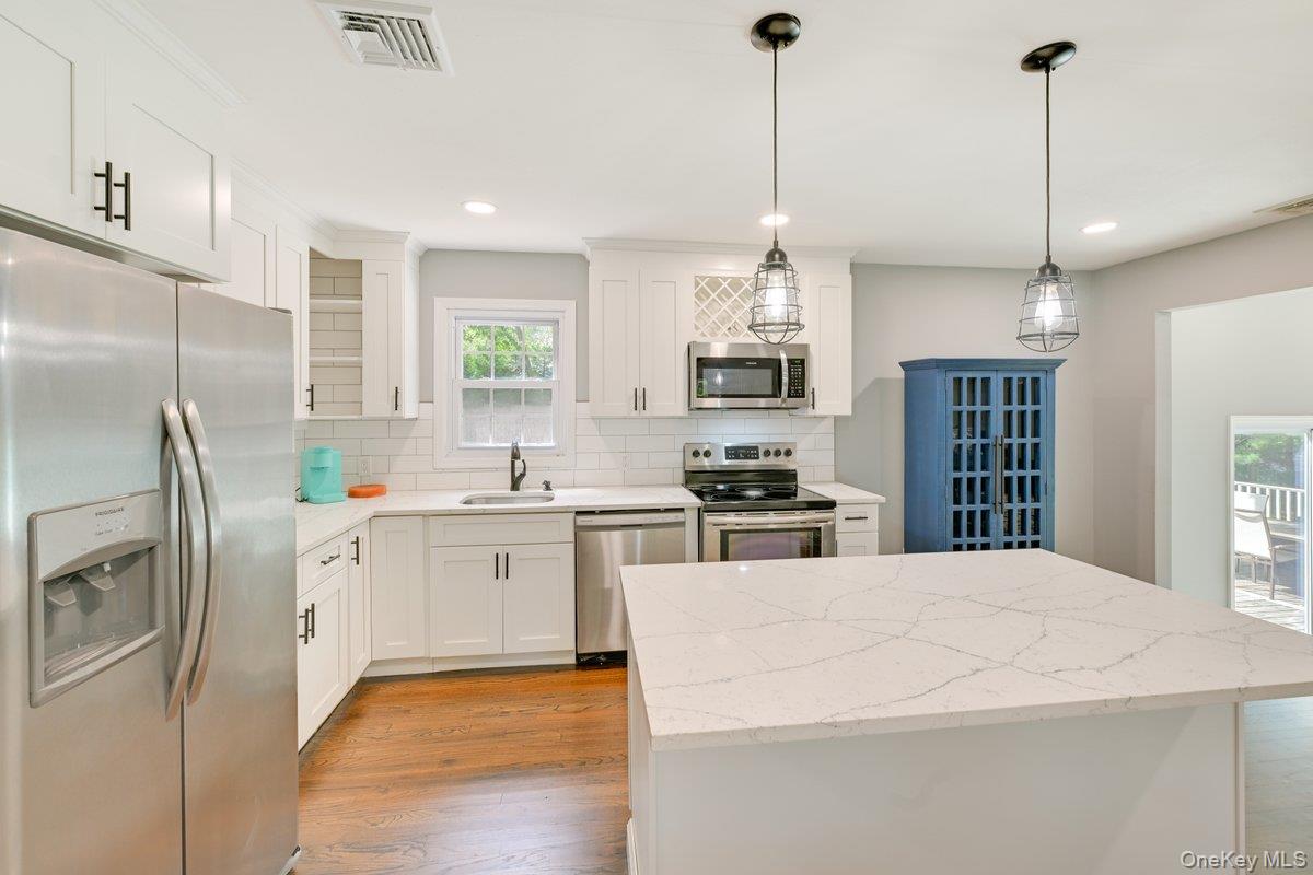 2 Fairview Road Hampton Bays, NY 11946 - Photo 8 of 17