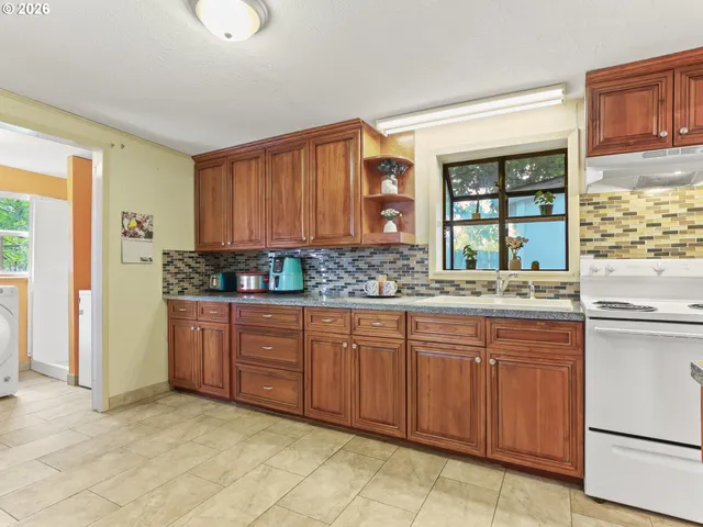 $410,000 | 7355 Southeast Frances Street, Hillsboro, OR 97123