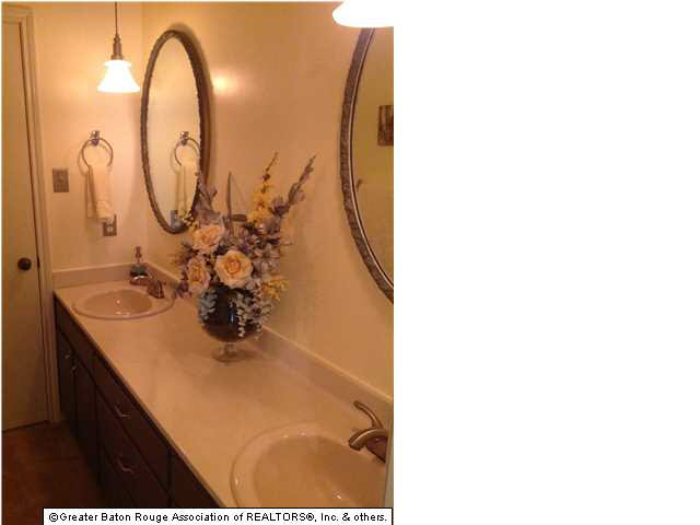 2851 Woodland Ridge Boulevard Baton Rouge, LA 70816 - Photo 12 of 20 Gallery Image 12