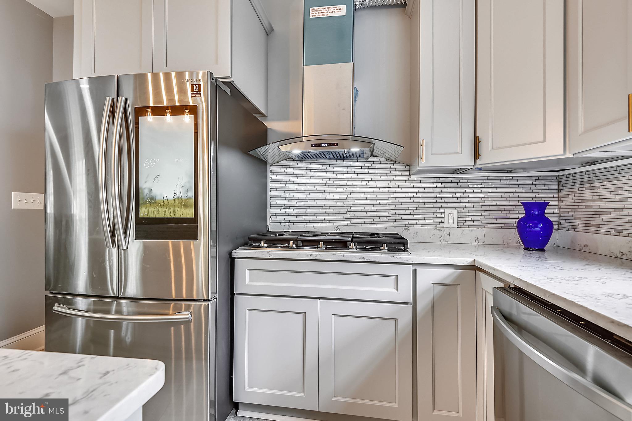 207 Kemble Road Baltimore, MD 21218 - Photo 13 of 54 Kitchen - SS Appliances