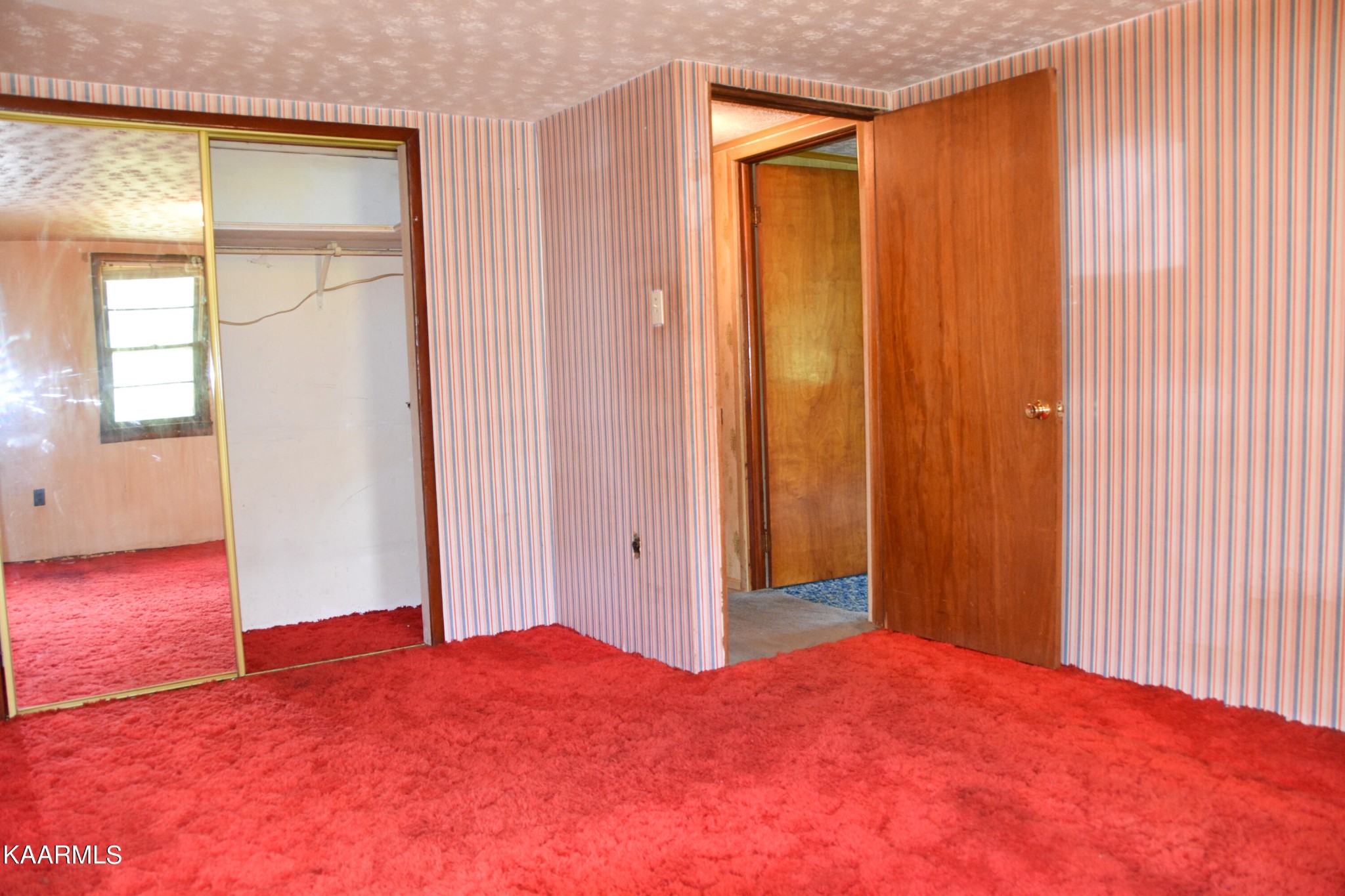 105 Howard Human Road Lancing, TN 37770 - Photo 16 of 44