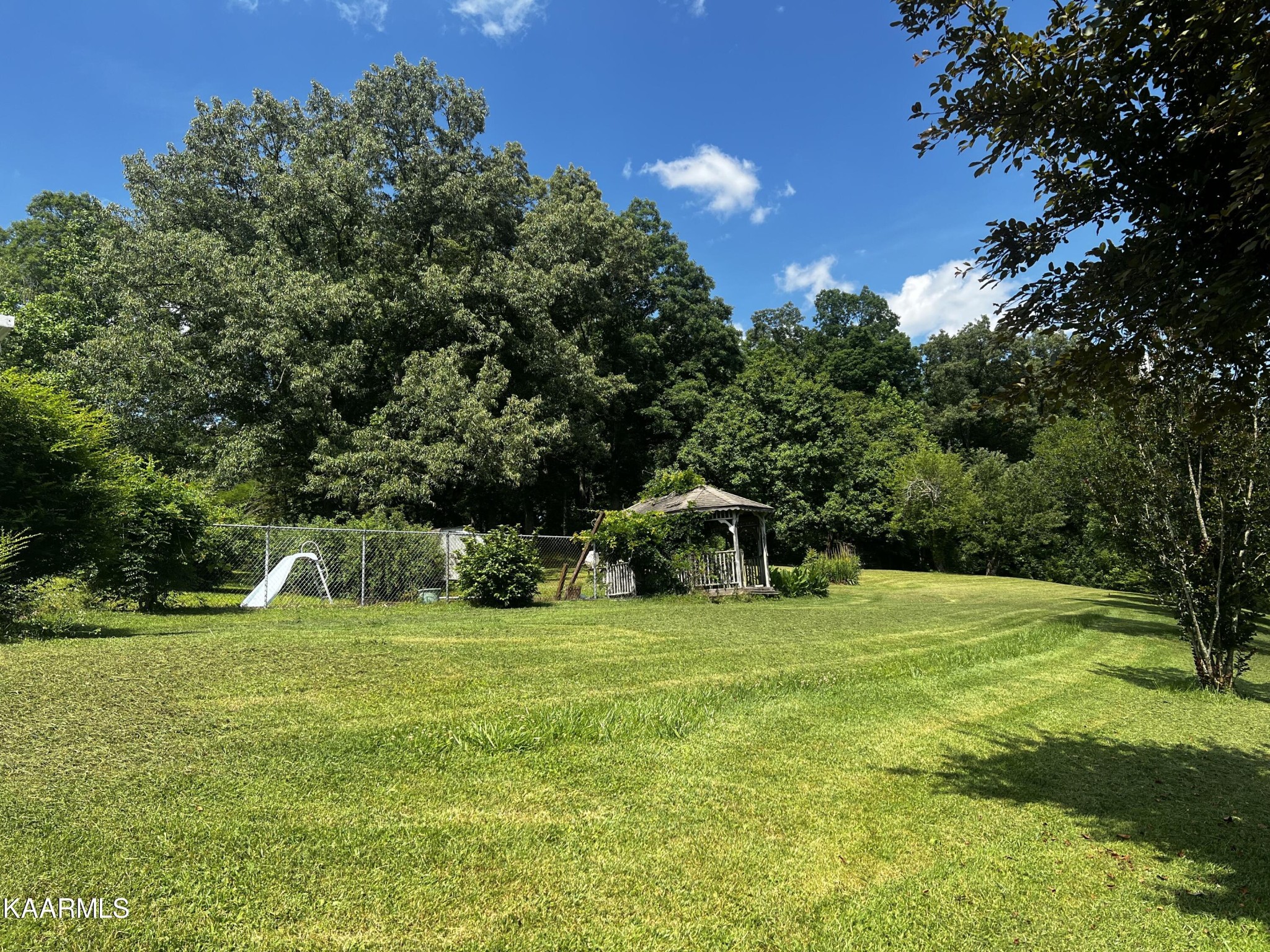 105 Howard Human Road Lancing, TN 37770 - Photo 29 of 44