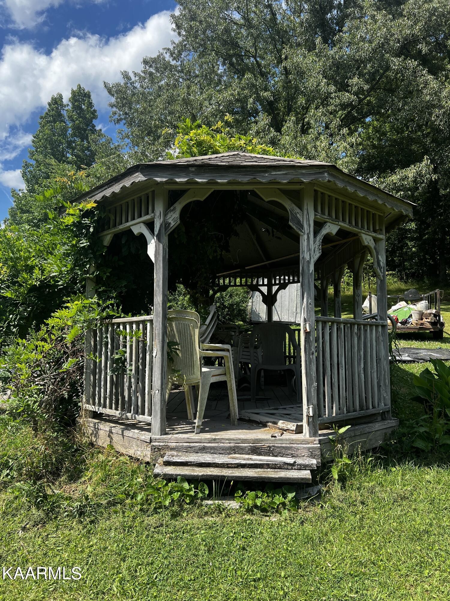 105 Howard Human Road Lancing, TN 37770 - Photo 30 of 44