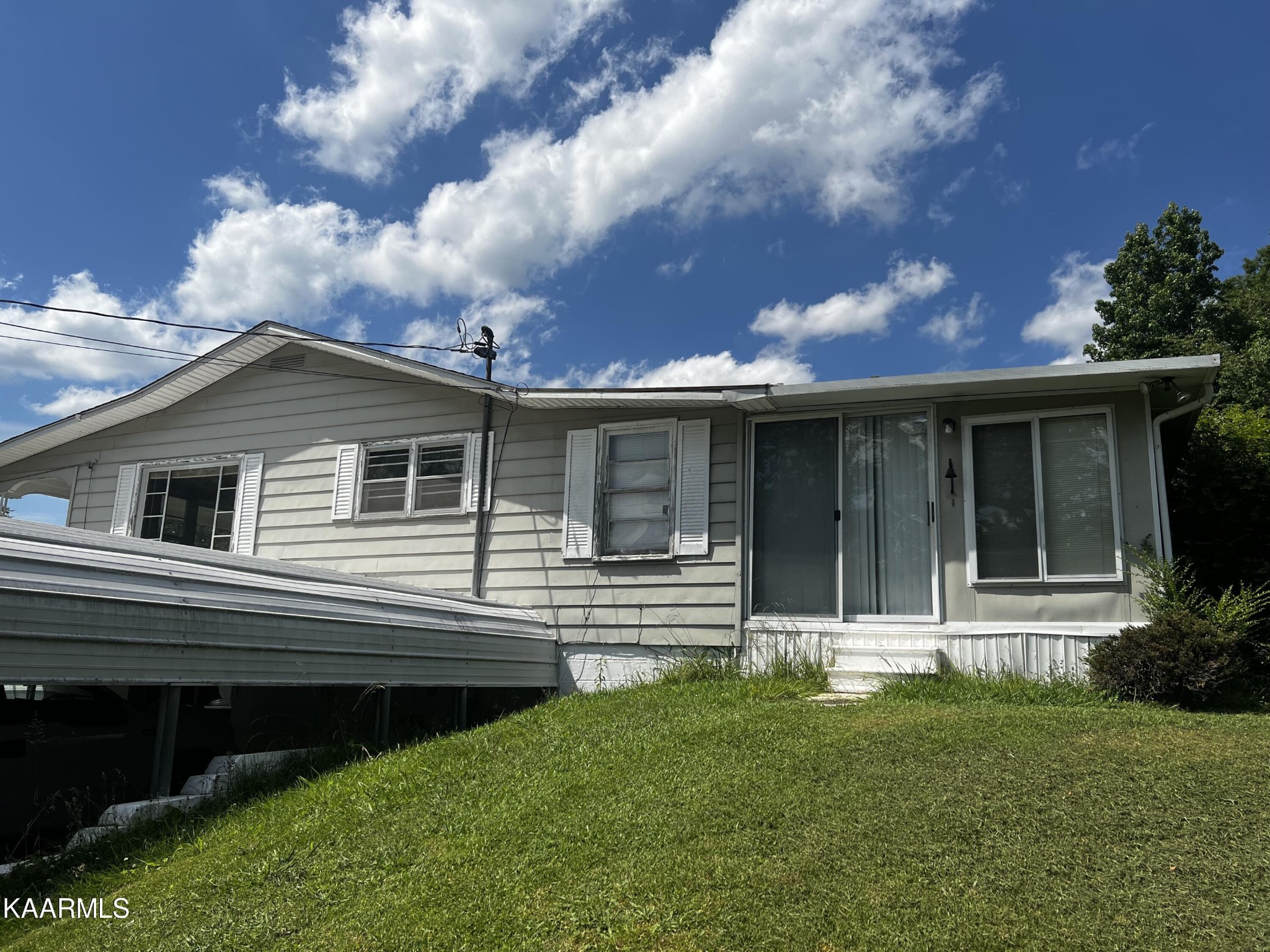 105 Howard Human Road Lancing, TN 37770 - Photo 39 of 44