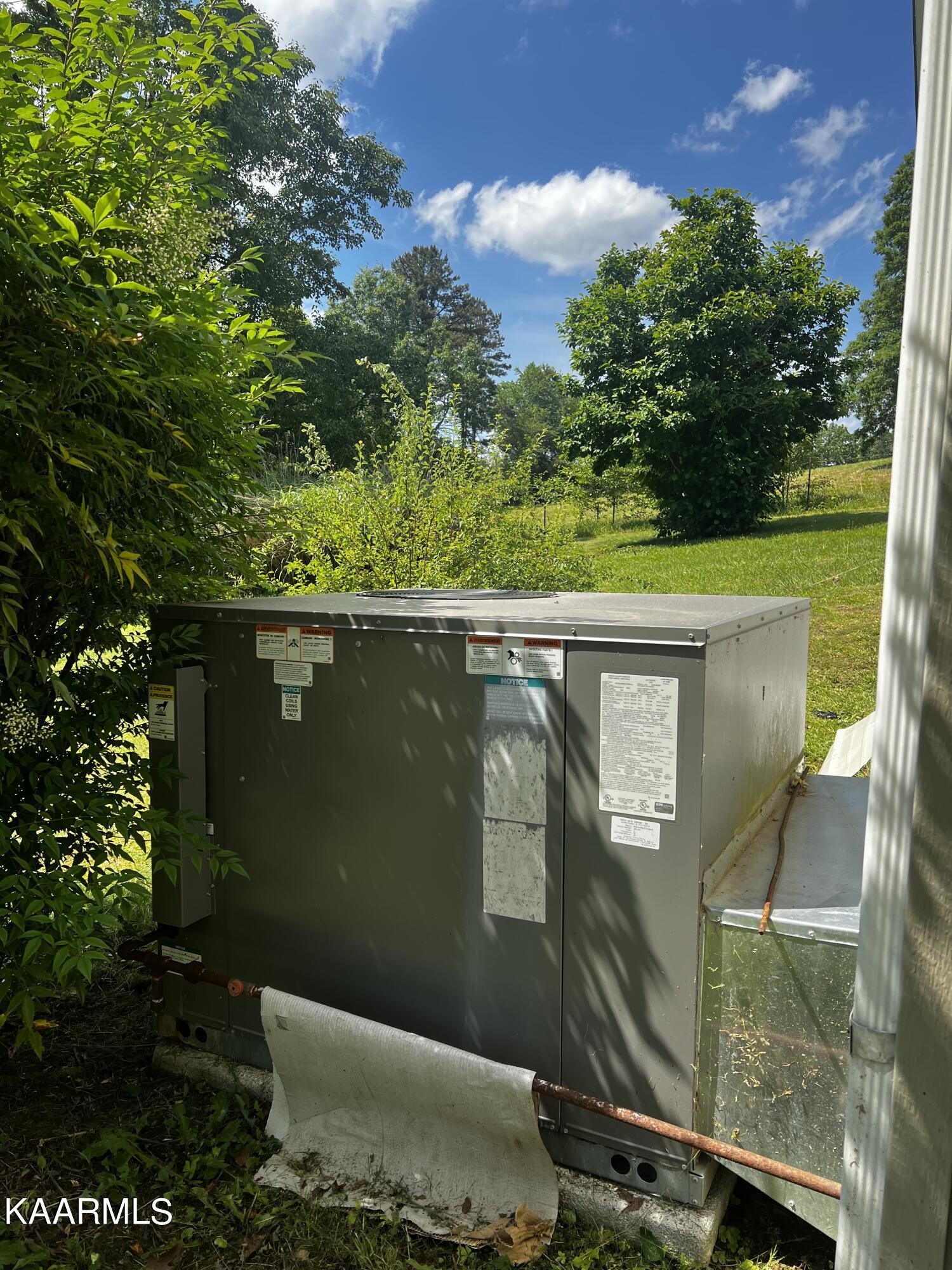 105 Howard Human Road Lancing, TN 37770 - Photo 40 of 44